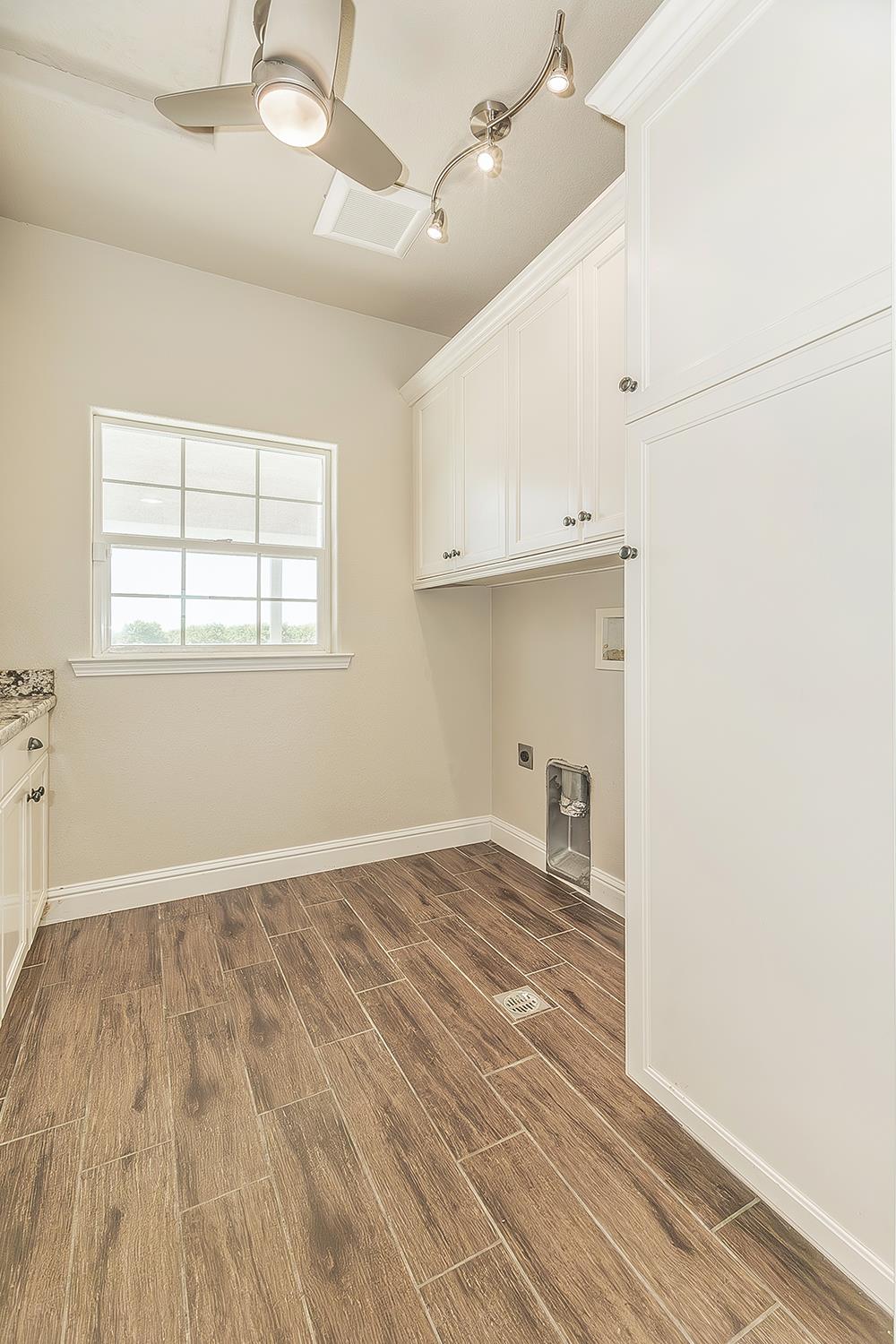 4350 Navelencia Ave, Reedley, CA 93654