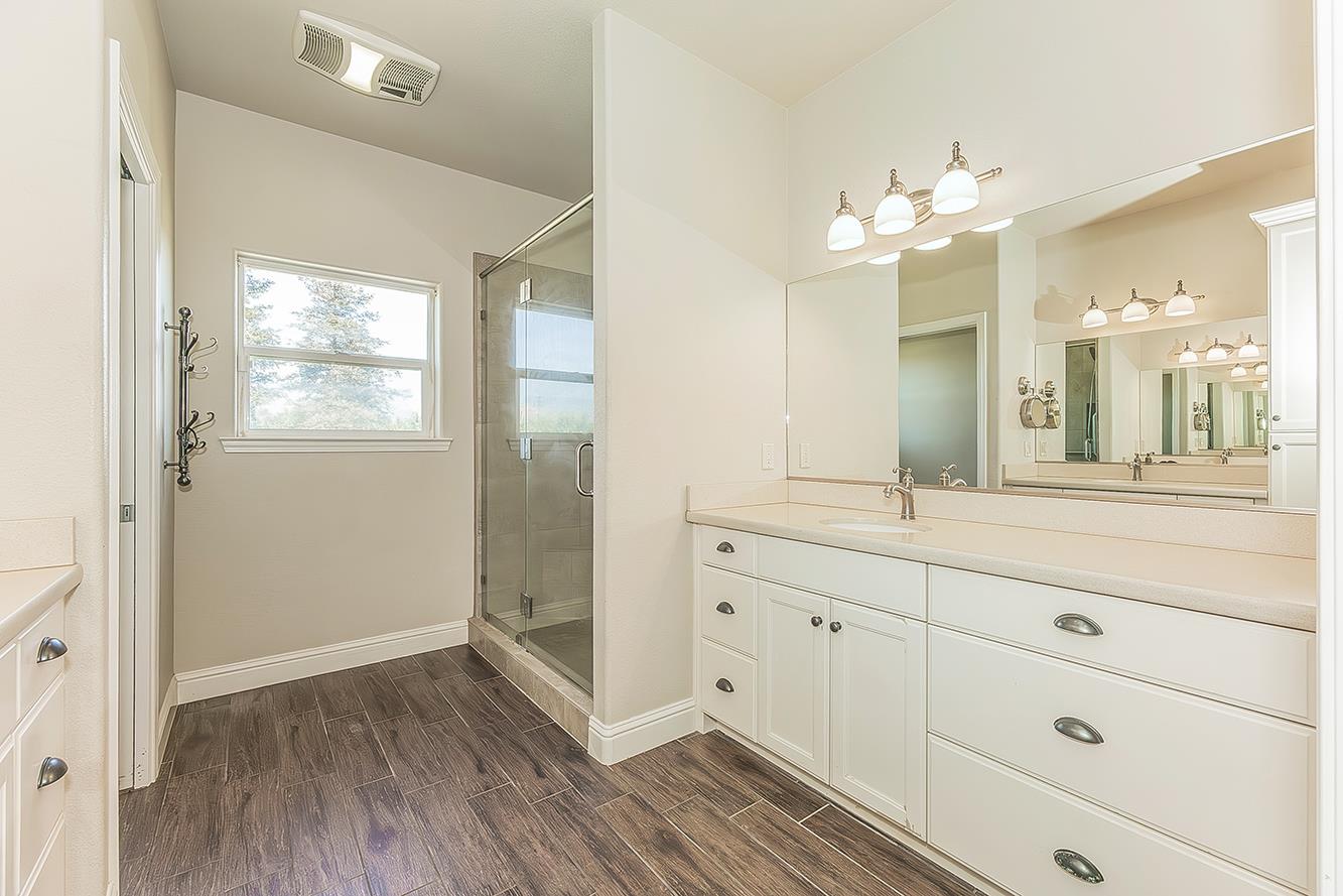 4350 Navelencia Ave, Reedley, CA 93654