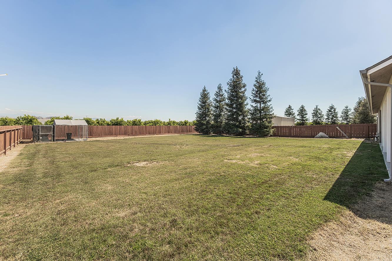4350 Navelencia Ave, Reedley, CA 93654