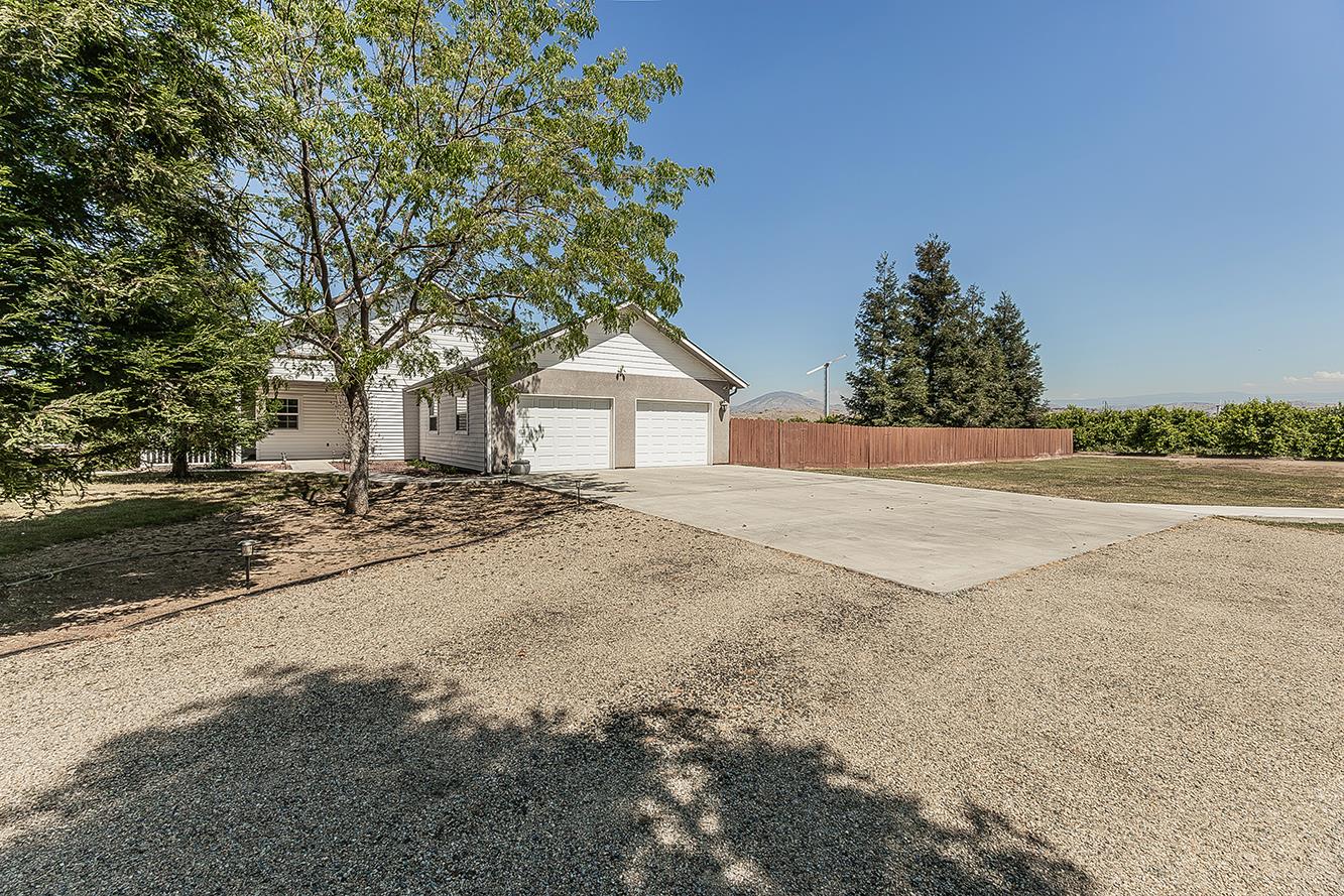 4350 Navelencia Ave, Reedley, CA 93654