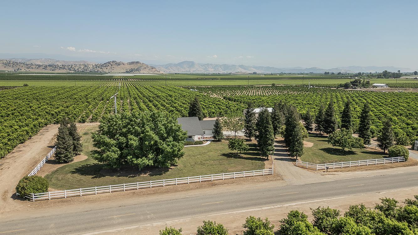 4350 Navelencia Ave, Reedley, CA 93654