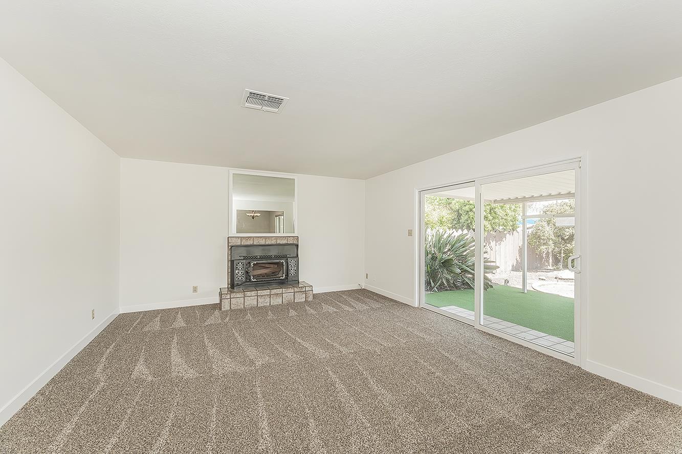 862 N Bates, Dinuba, CA 93618