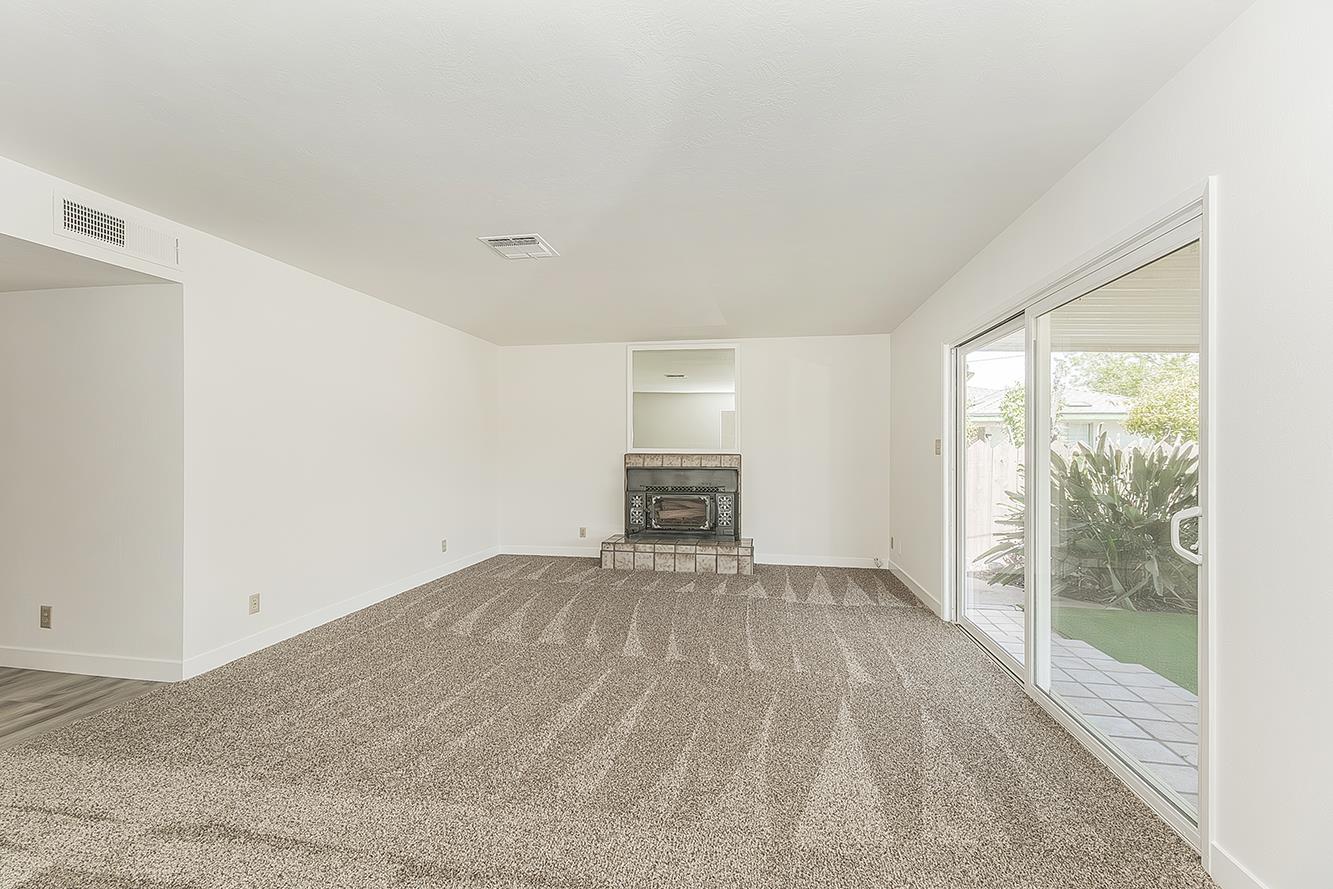 862 N Bates, Dinuba, CA 93618