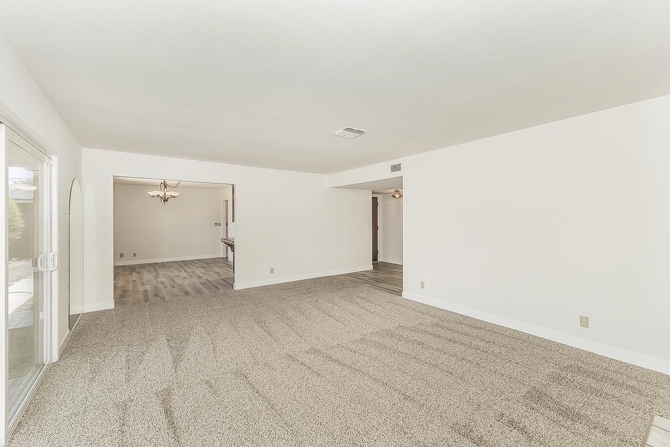 862 N Bates, Dinuba, CA 93618