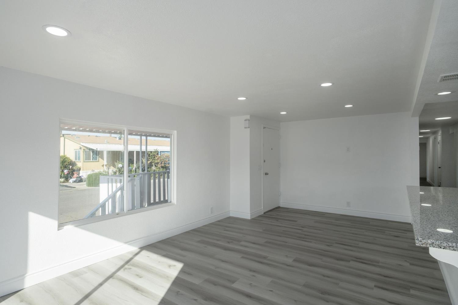 3138 W Dakota Ave #89, Fresno, CA 93722