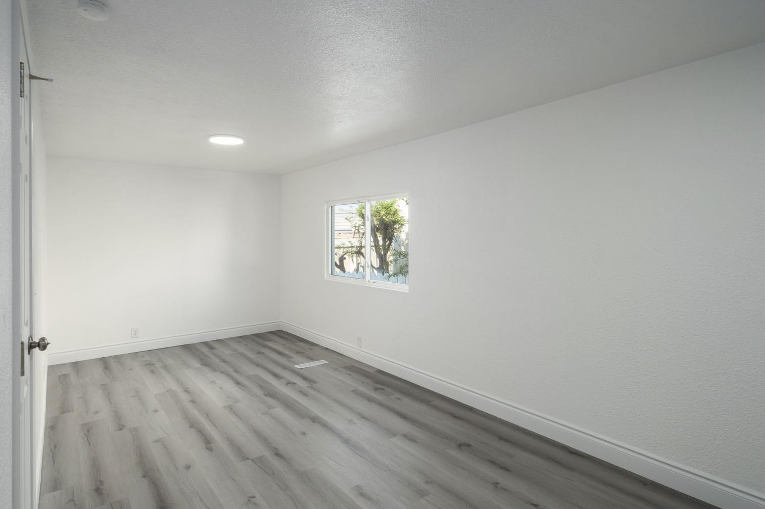 3138 W Dakota Ave #89, Fresno, CA 93722