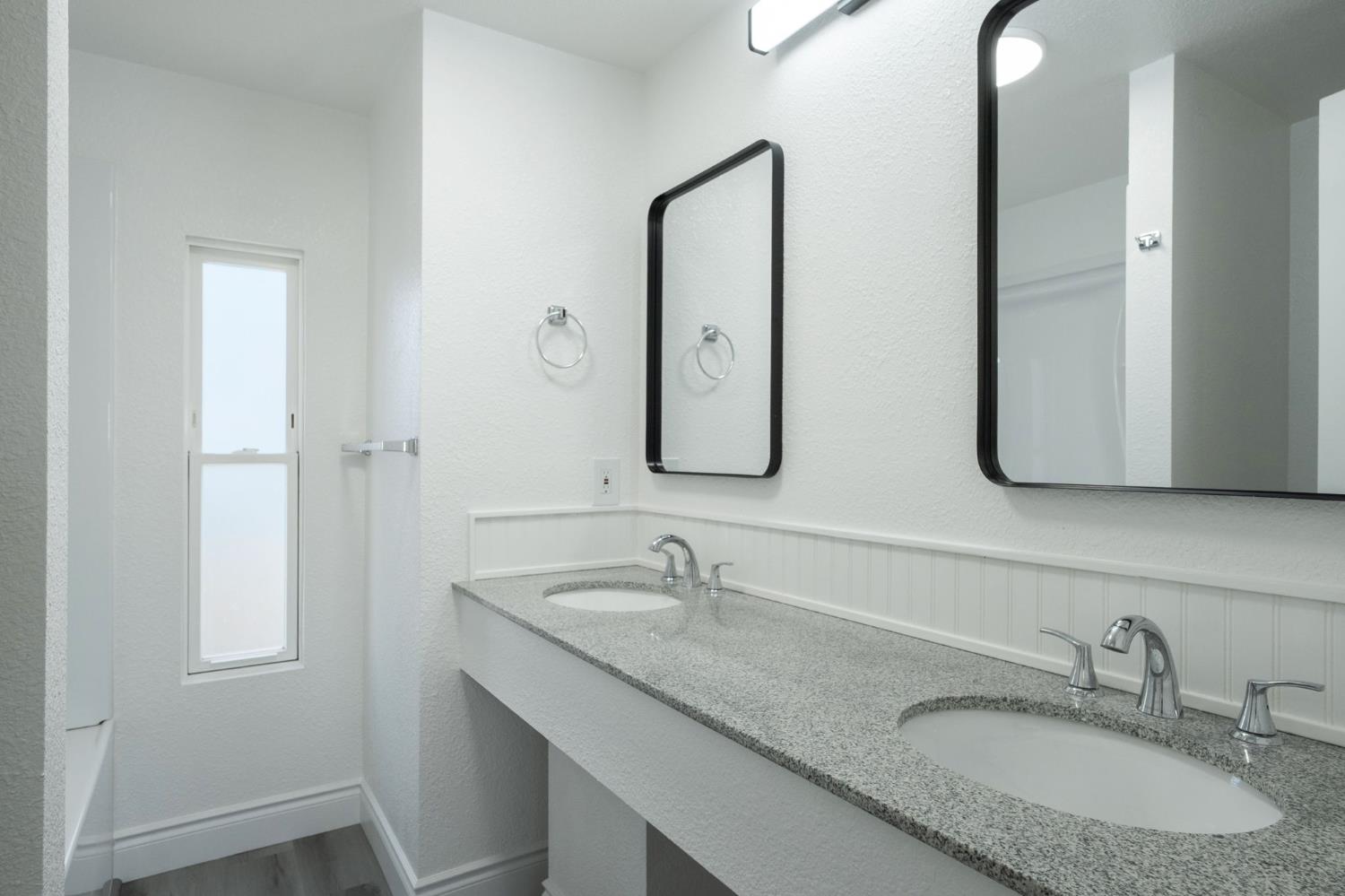 3138 W Dakota Ave #89, Fresno, CA 93722