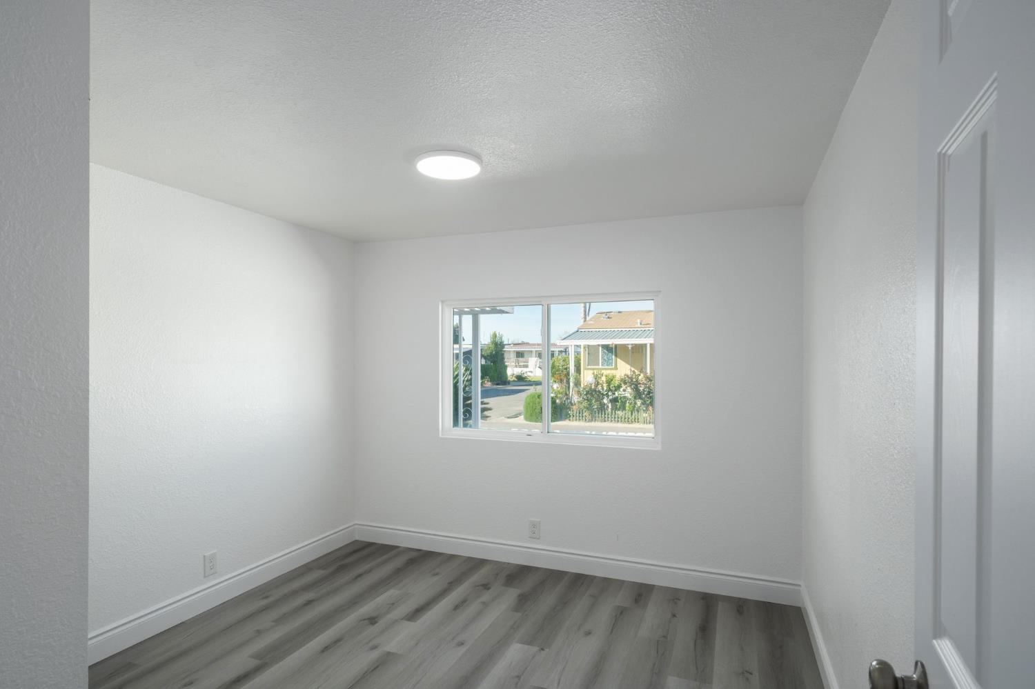 3138 W Dakota Ave #89, Fresno, CA 93722