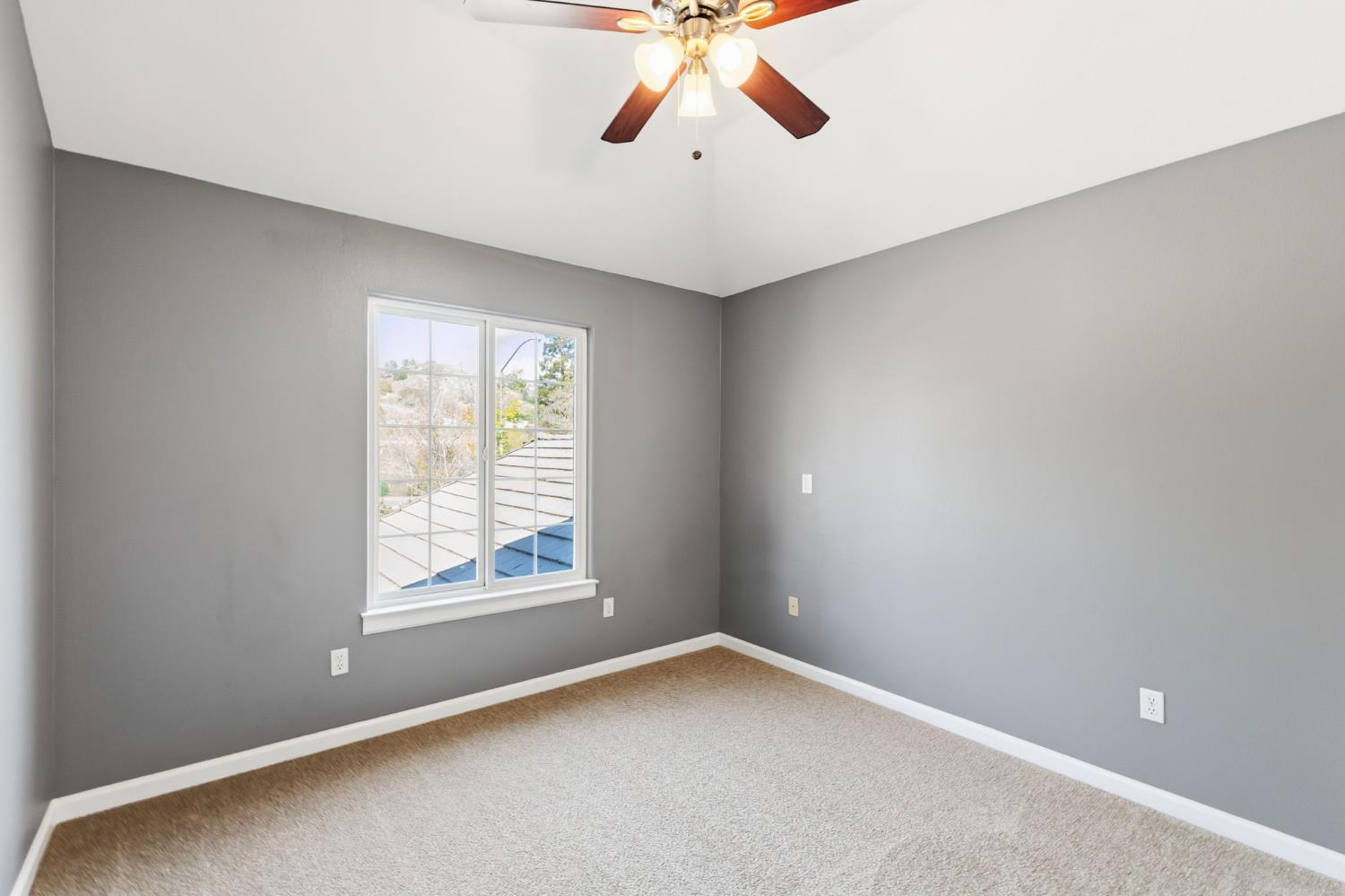 21678 Eastmere Ln, Friant, CA 93626