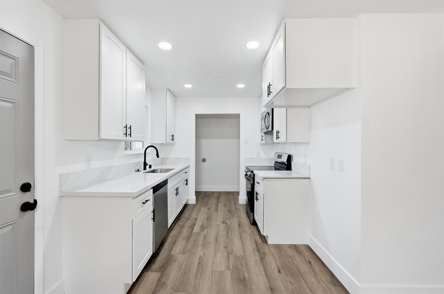 4633 E Cornell Ave, Fresno, CA 93703