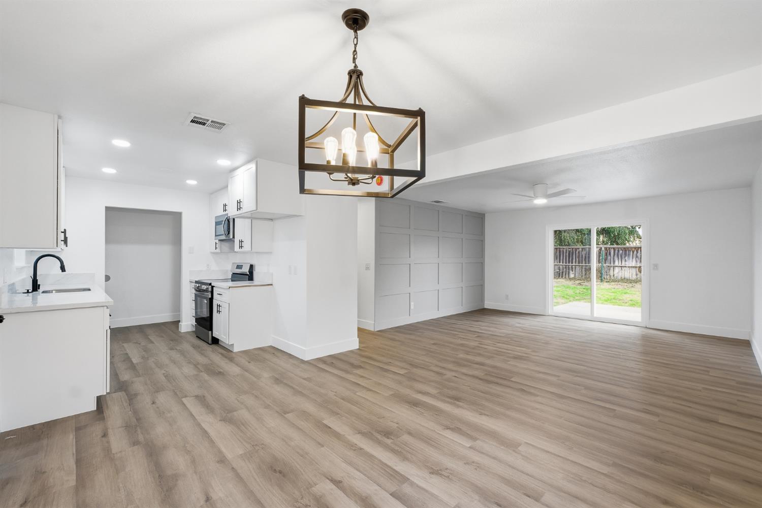 4633 E Cornell Ave, Fresno, CA 93703