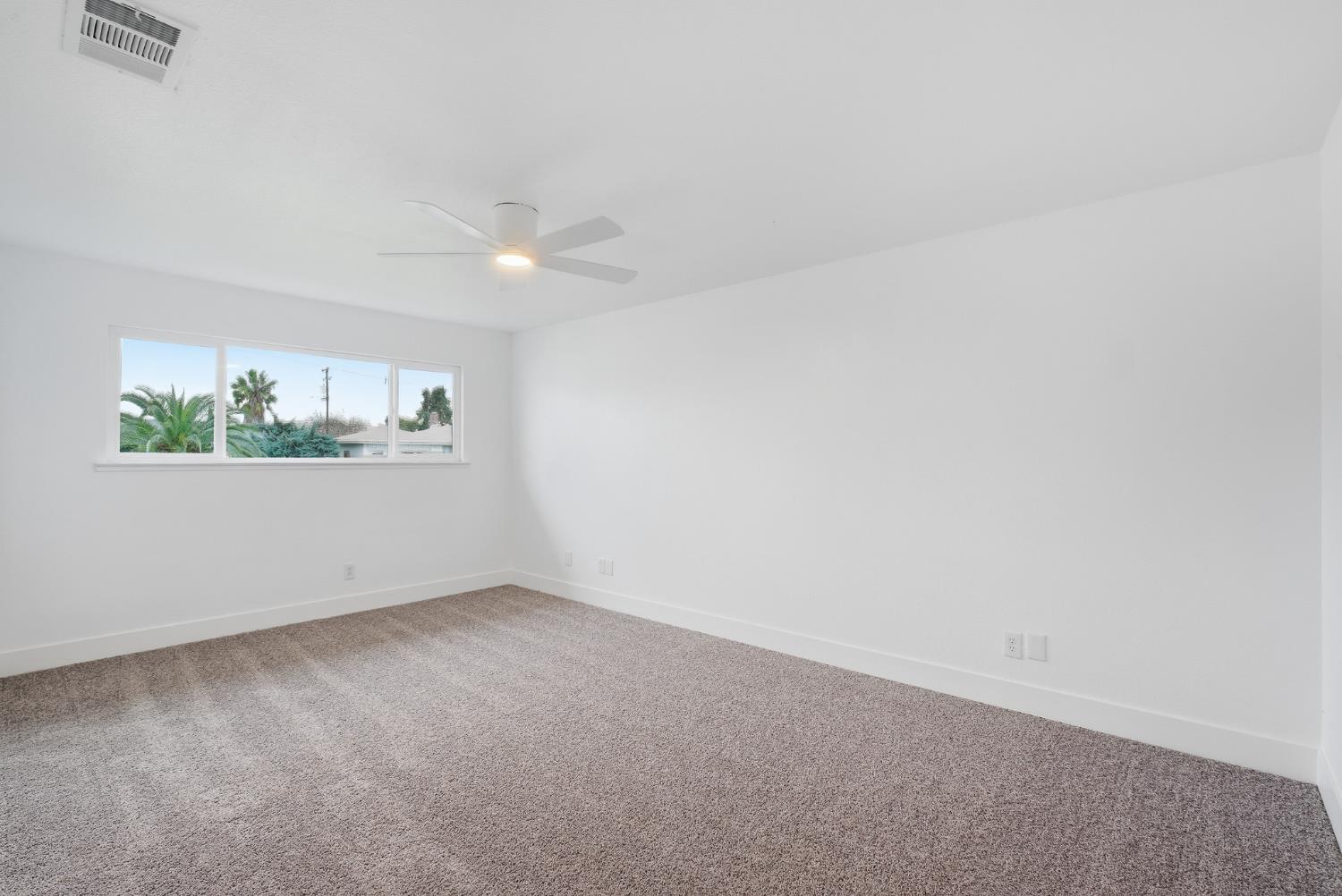 4633 E Cornell Ave, Fresno, CA 93703