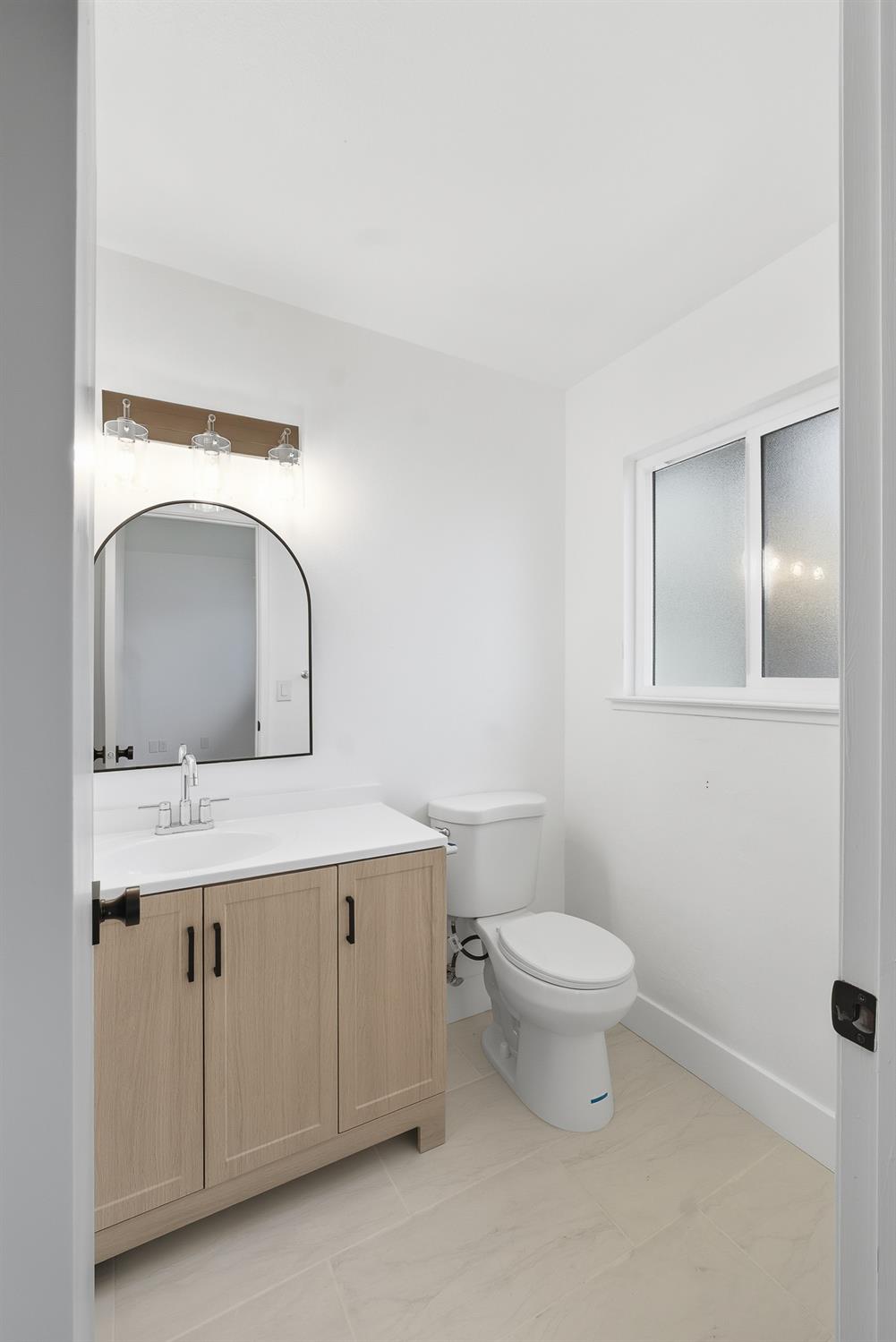 4633 E Cornell Ave, Fresno, CA 93703