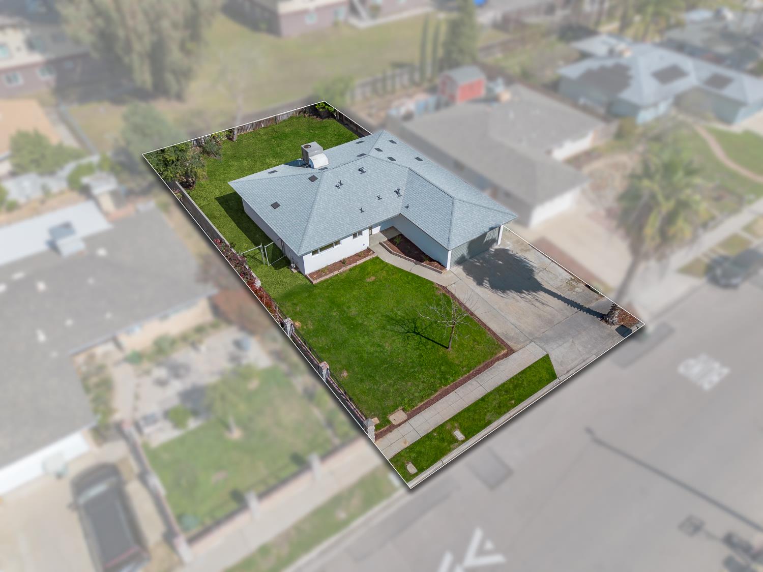 4633 E Cornell Ave, Fresno, CA 93703