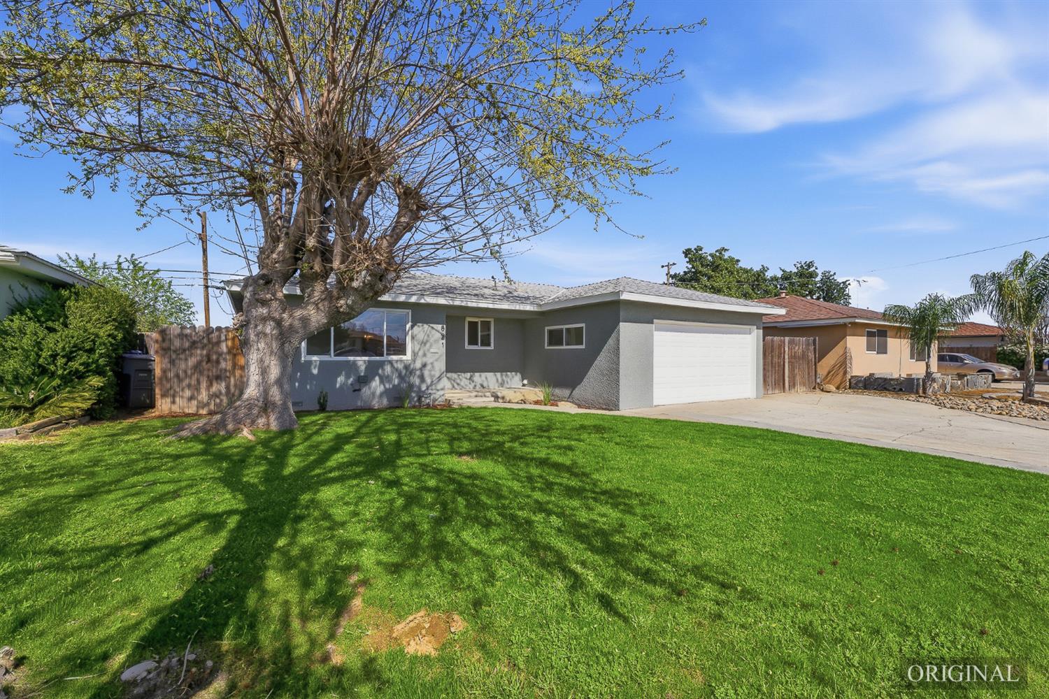 821 W Fairmont Ave, Clovis, CA 93612