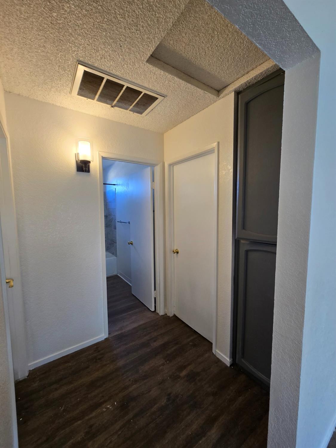 2712 Morin Ct, Bakersfield, CA 93304