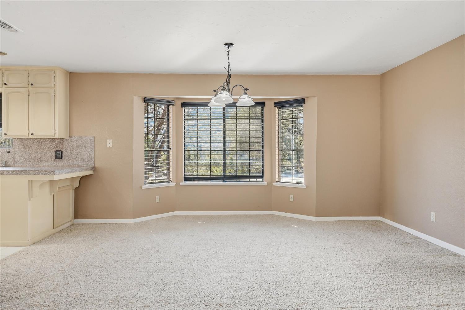 46300 Vista Del Rio, Oakhurst, CA 93644