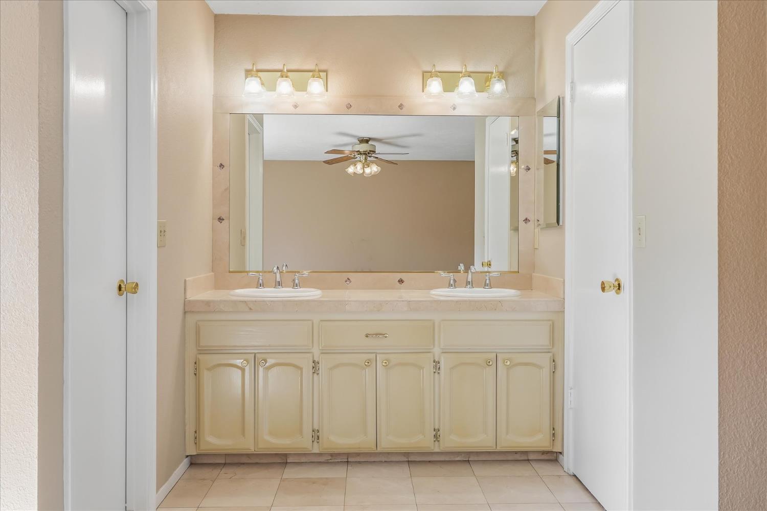 46300 Vista Del Rio, Oakhurst, CA 93644