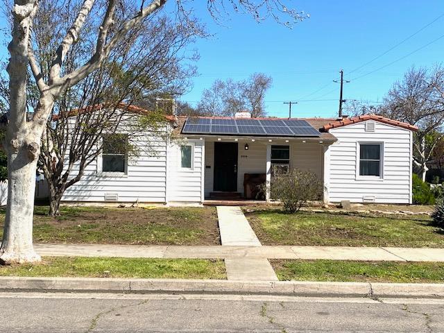 3004 N Thorne Ave, Fresno, CA 93704