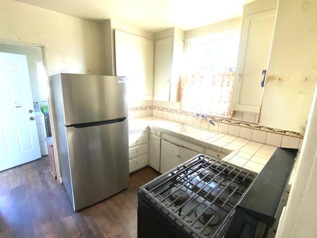 3004 N Thorne Ave, Fresno, CA 93704