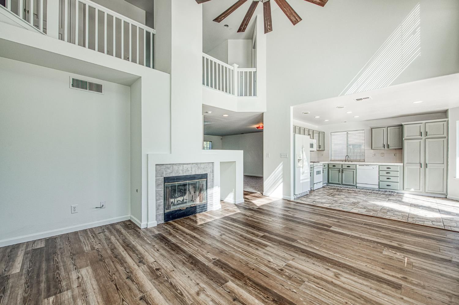 2836 Griffith Ave, Clovis, CA 93611