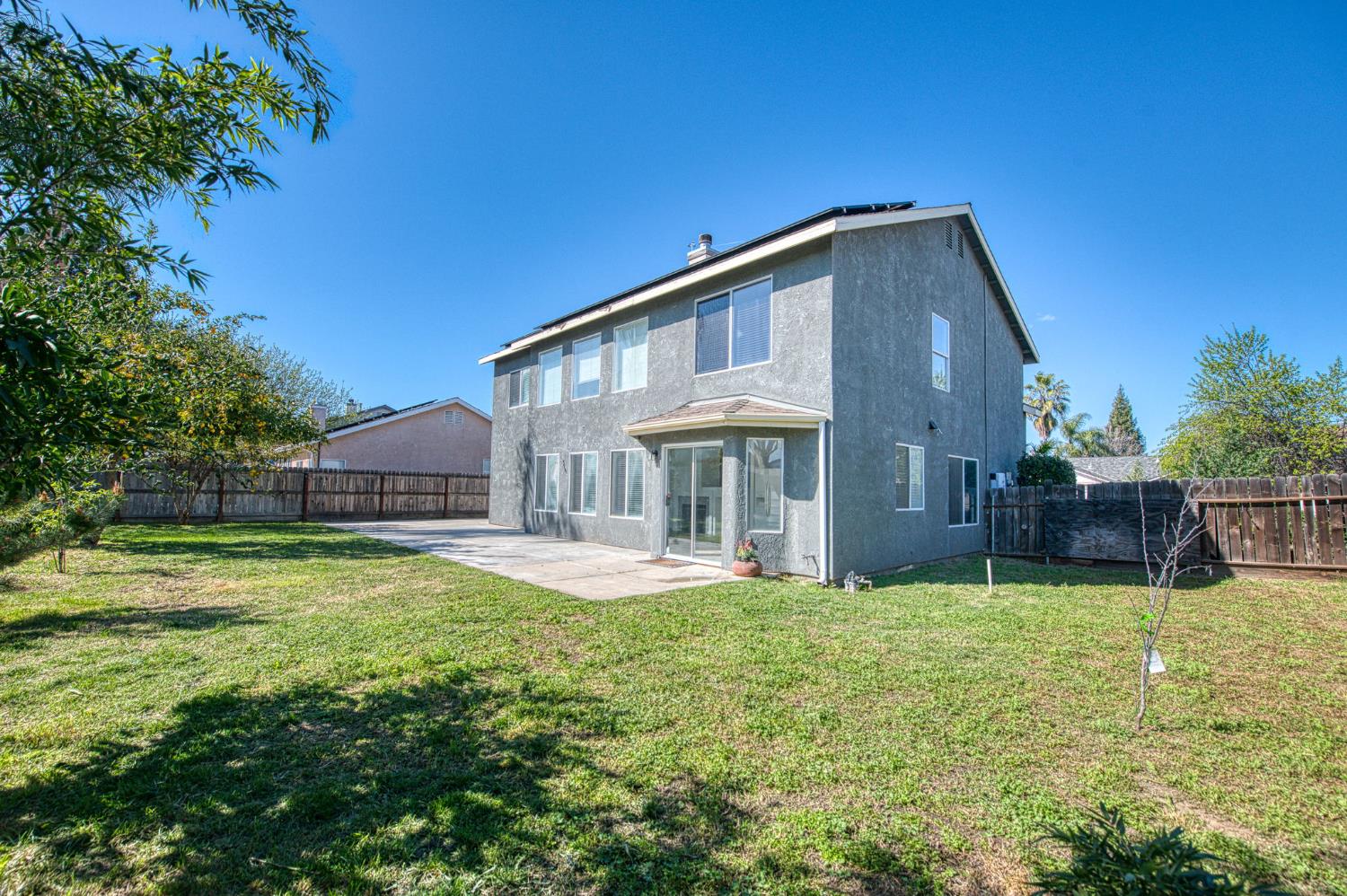 2836 Griffith Ave, Clovis, CA 93611