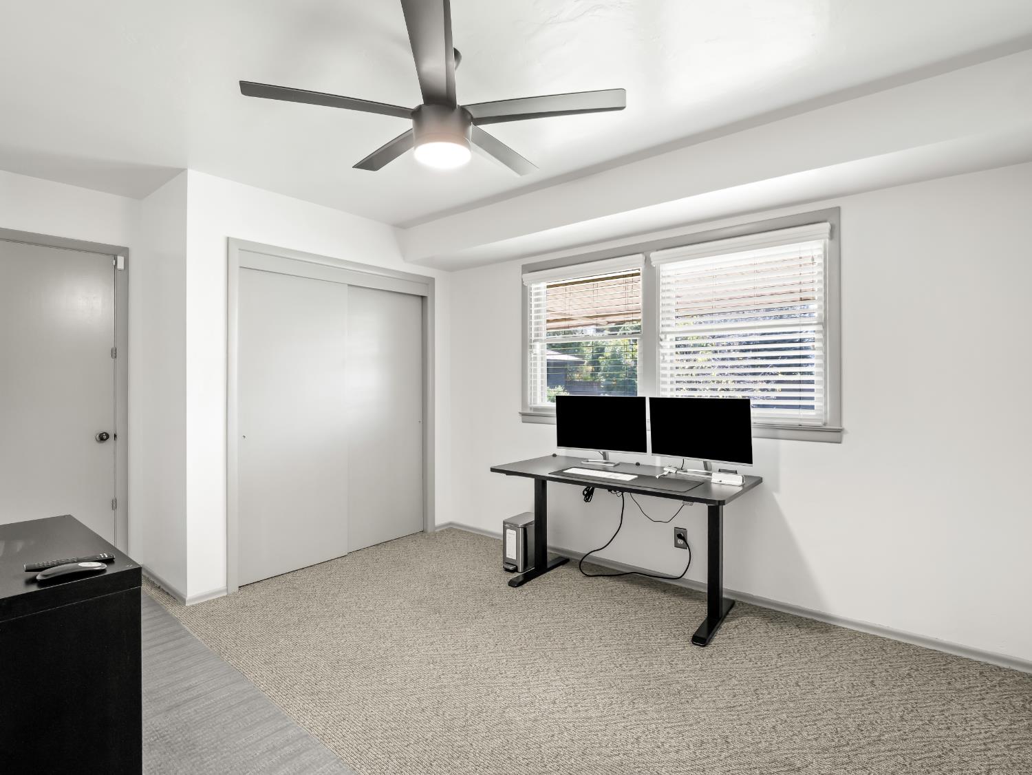 1035 W Alamos Ave, Fresno, CA 93705