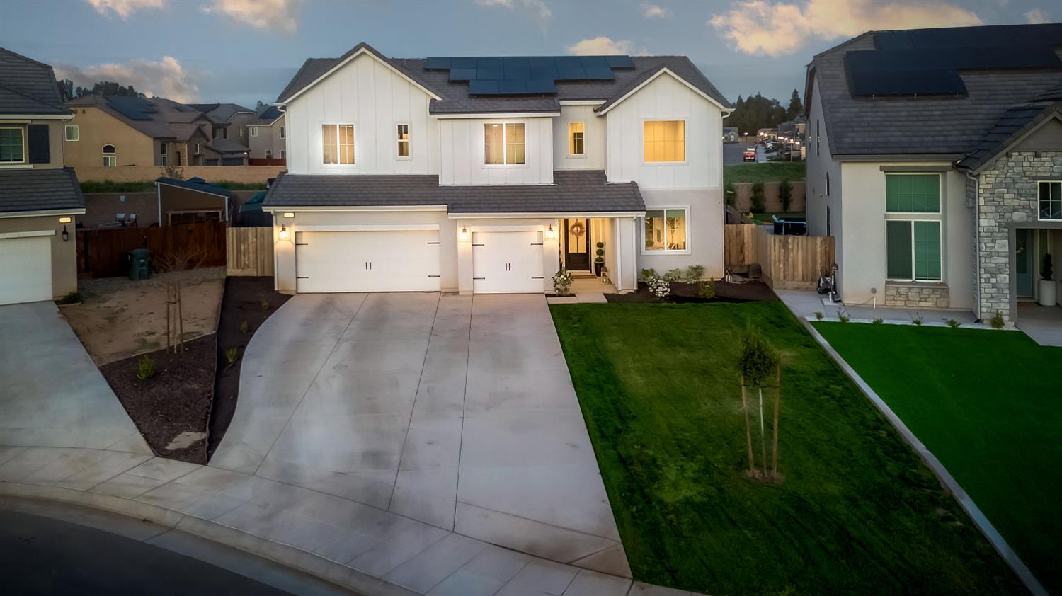 1811 Agua Dulce Ave, Clovis, CA 93619