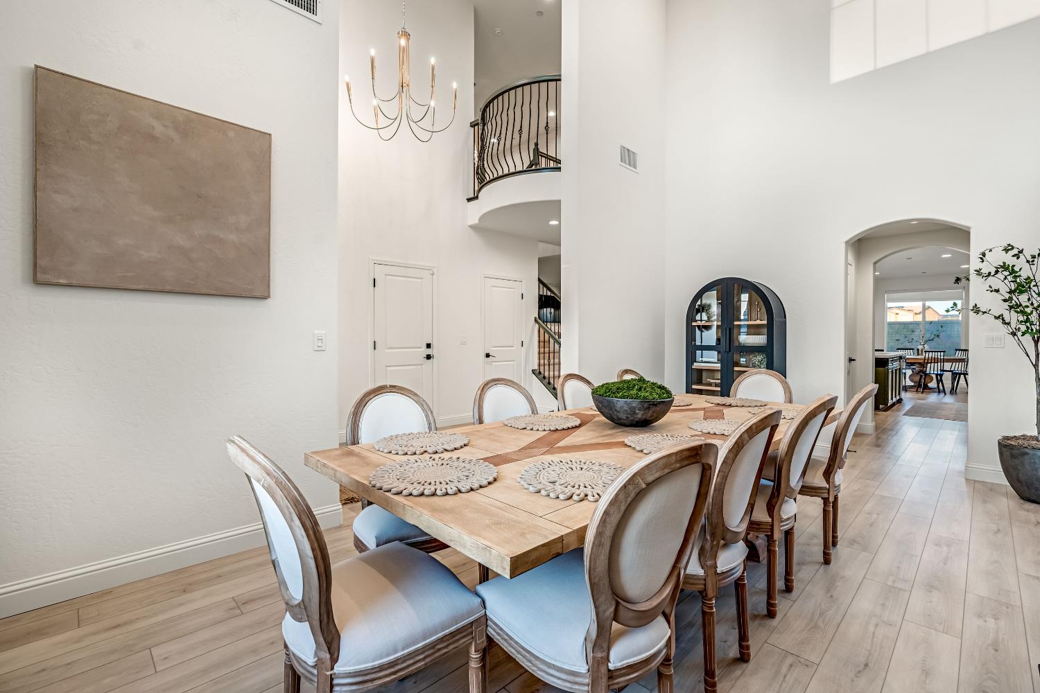 1811 Agua Dulce Ave, Clovis, CA 93619