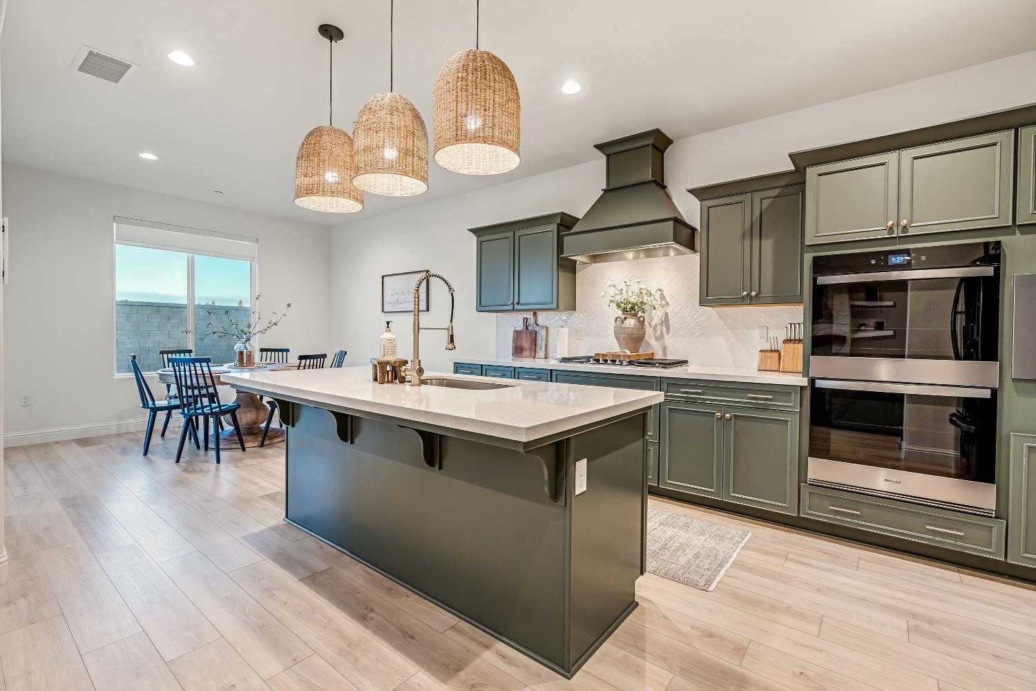 1811 Agua Dulce Ave, Clovis, CA 93619