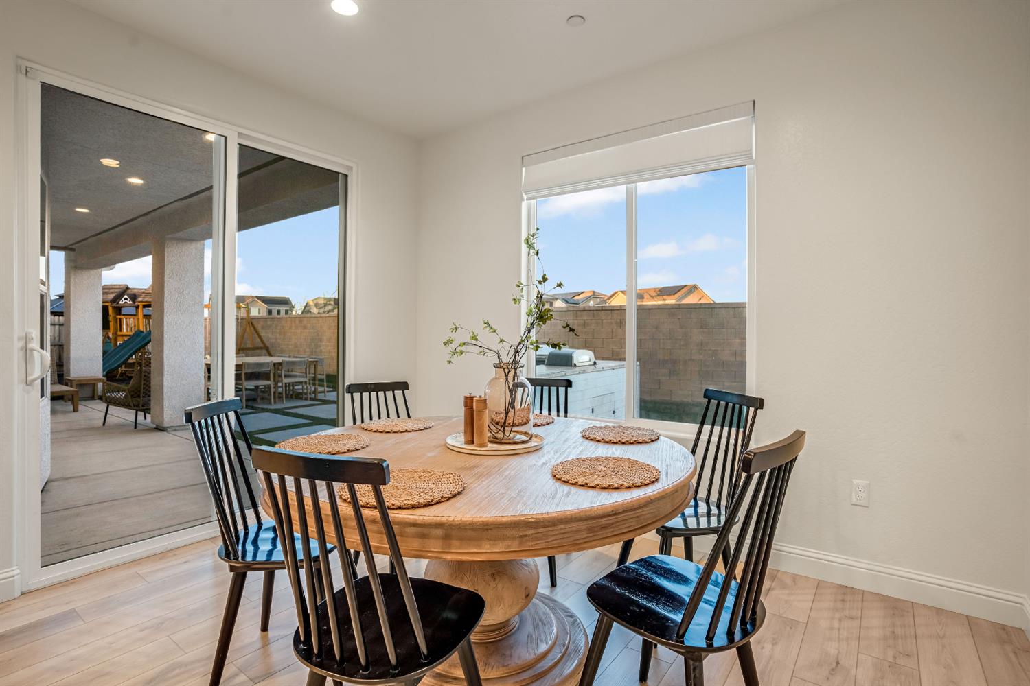 1811 Agua Dulce Ave, Clovis, CA 93619