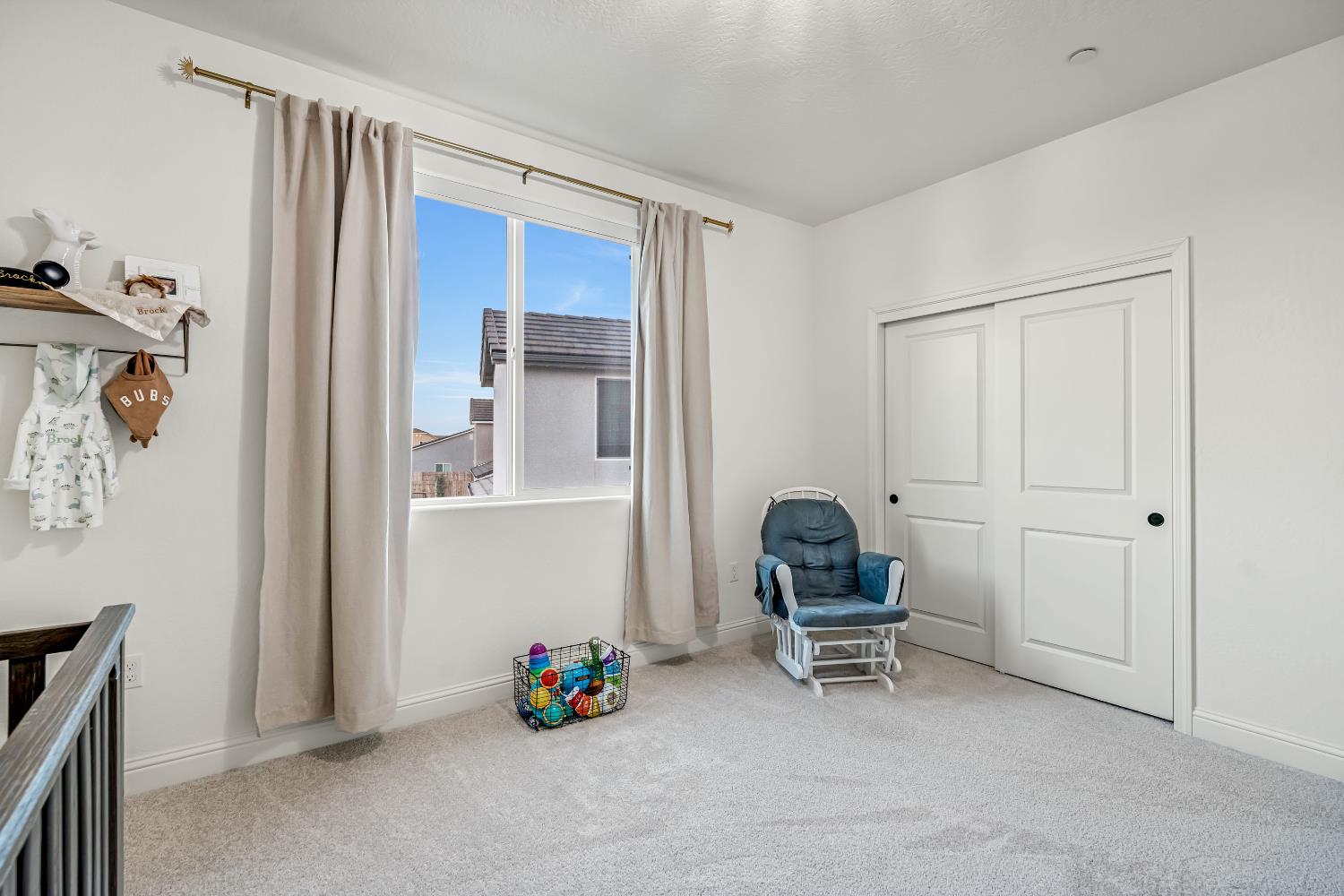 1811 Agua Dulce Ave, Clovis, CA 93619