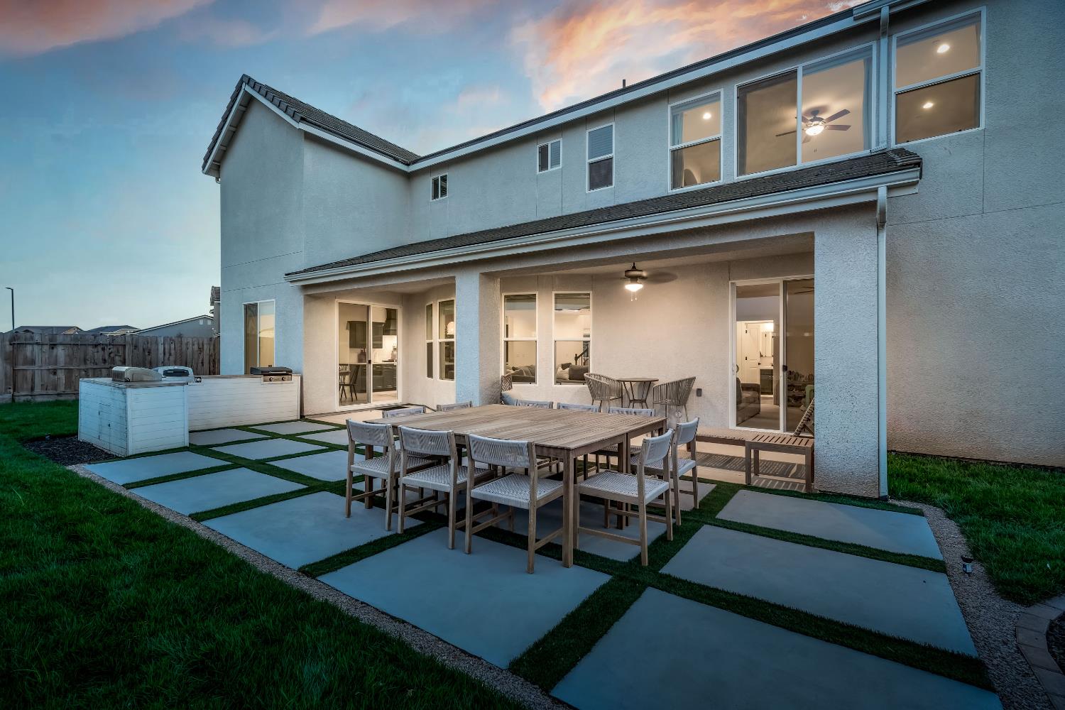 1811 Agua Dulce Ave, Clovis, CA 93619