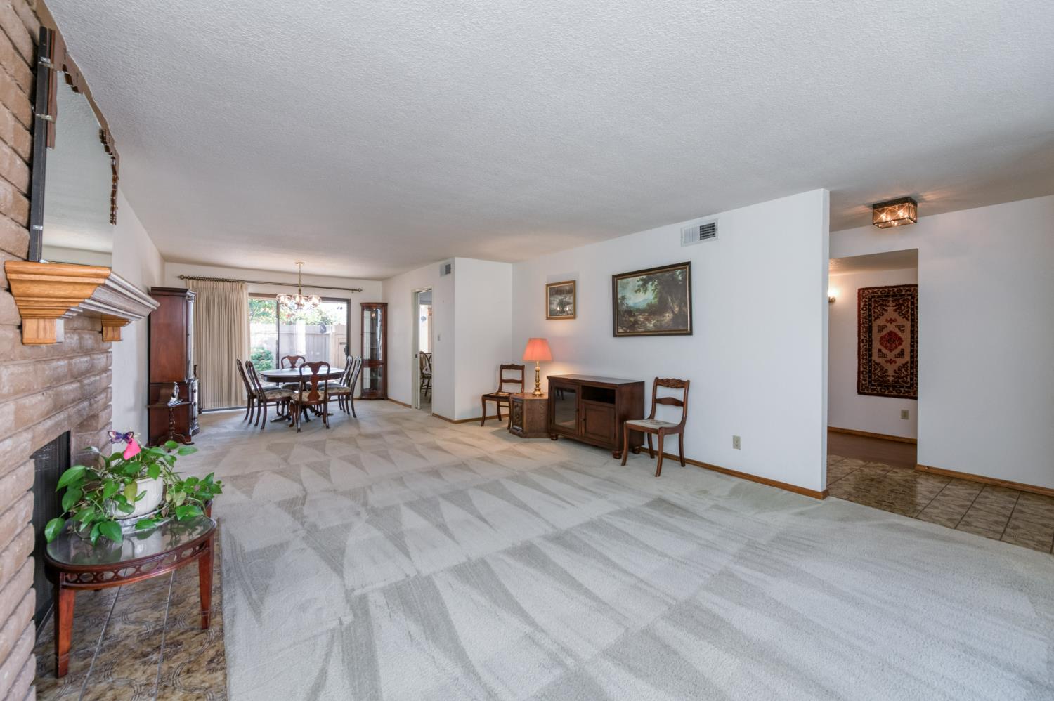 1817 W Santa Ana Ave, Fresno, CA 93705