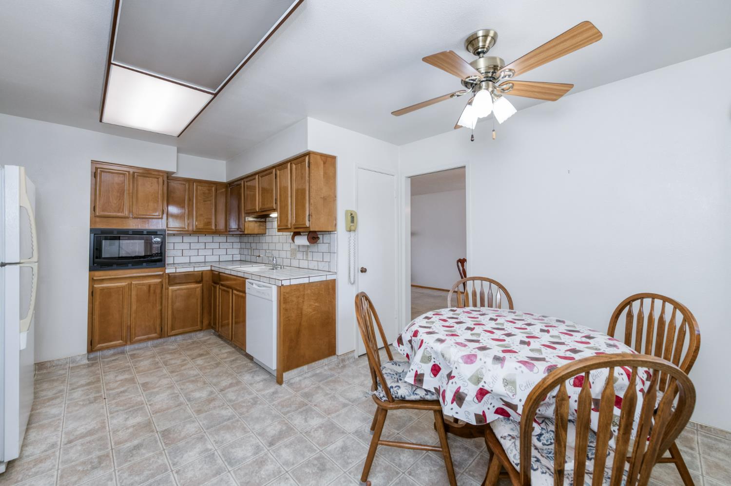 1817 W Santa Ana Ave, Fresno, CA 93705