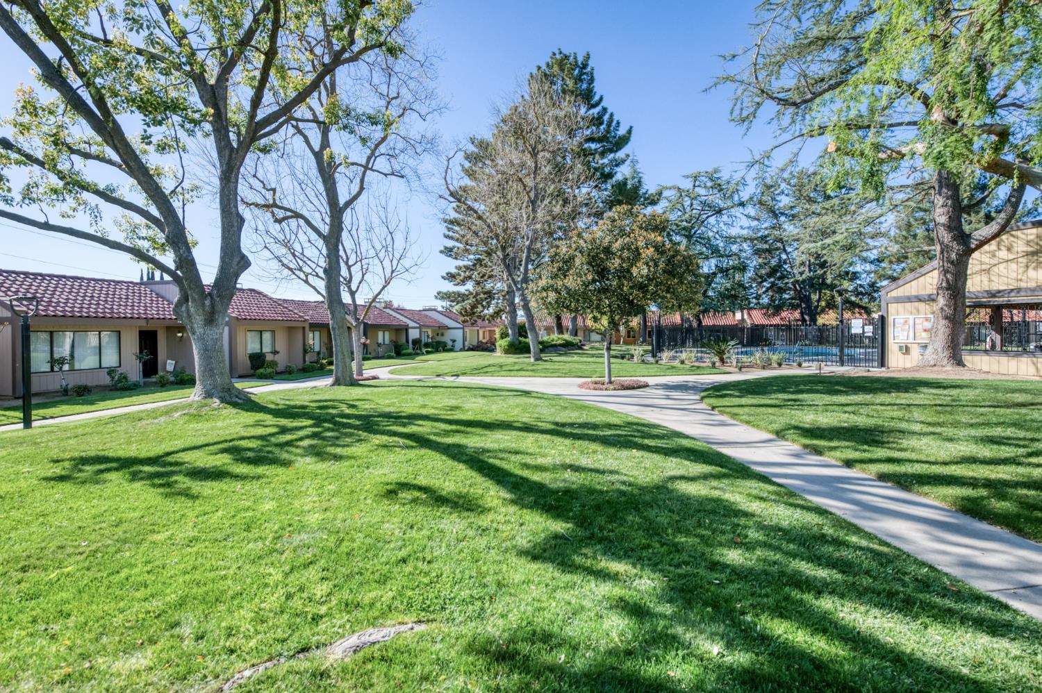 1817 W Santa Ana Ave, Fresno, CA 93705