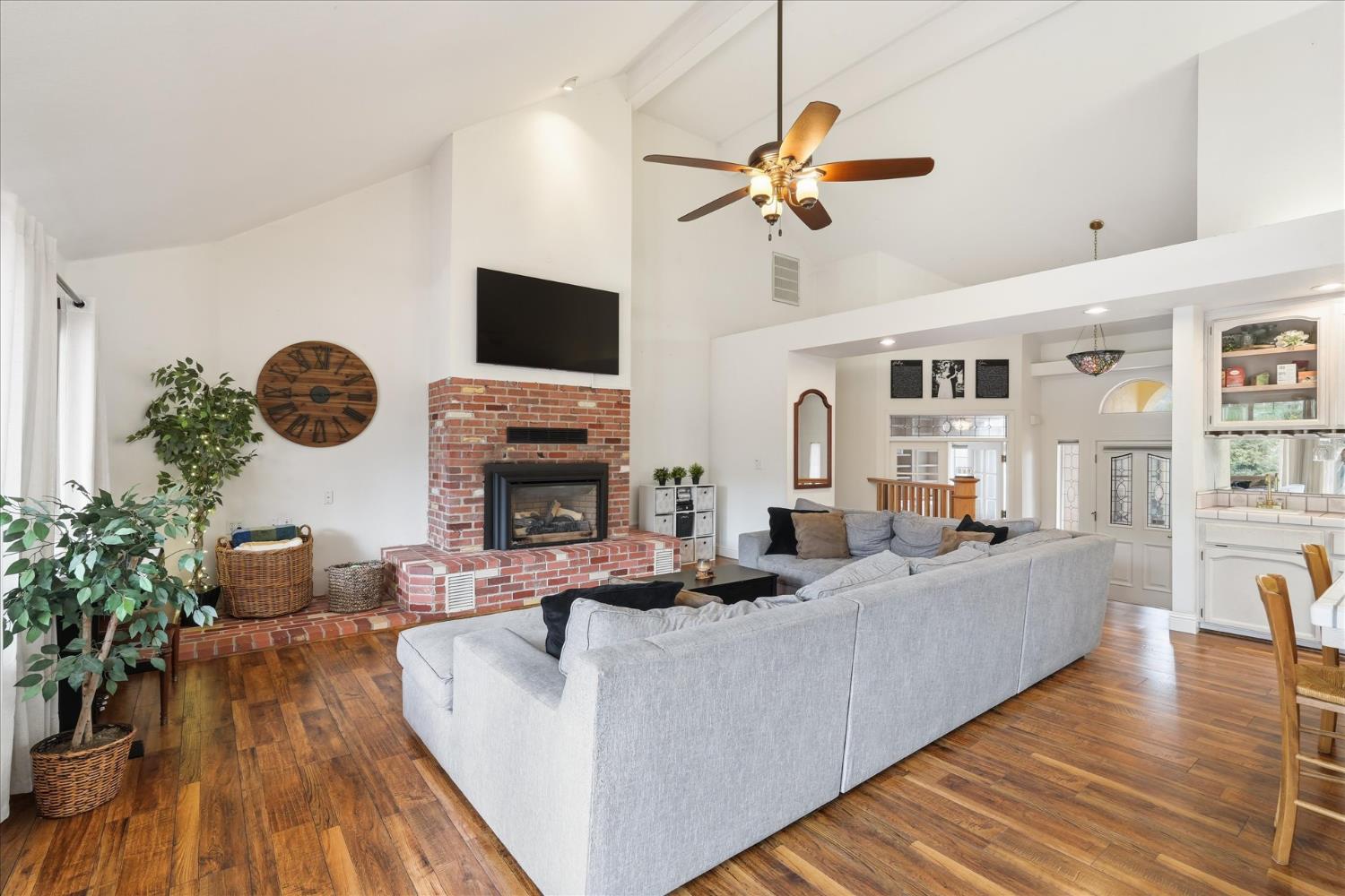 40484 Goldside Dr, Oakhurst, CA 93644