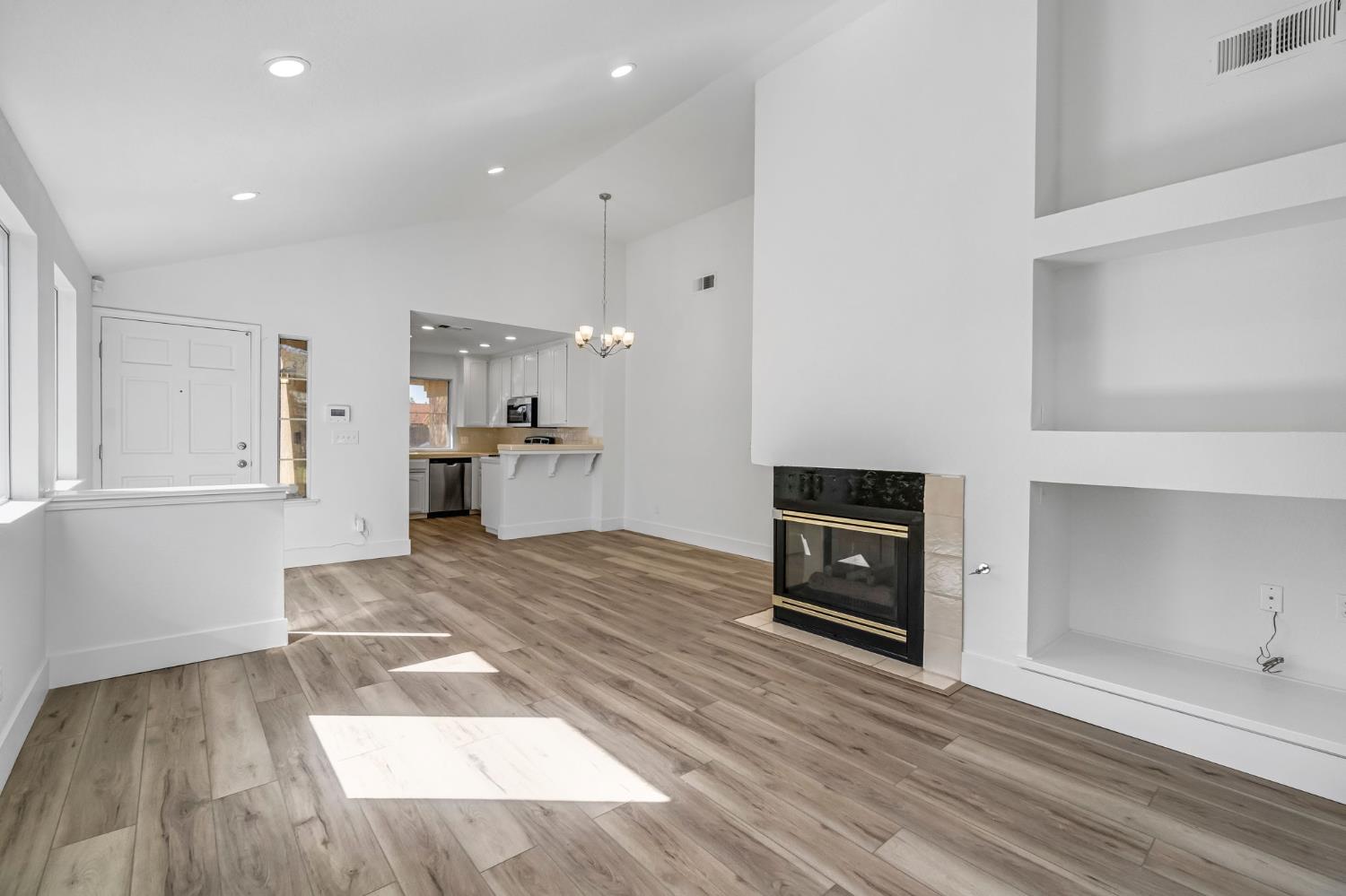 2270 N Brunswick Ave., Fresno, CA 93722