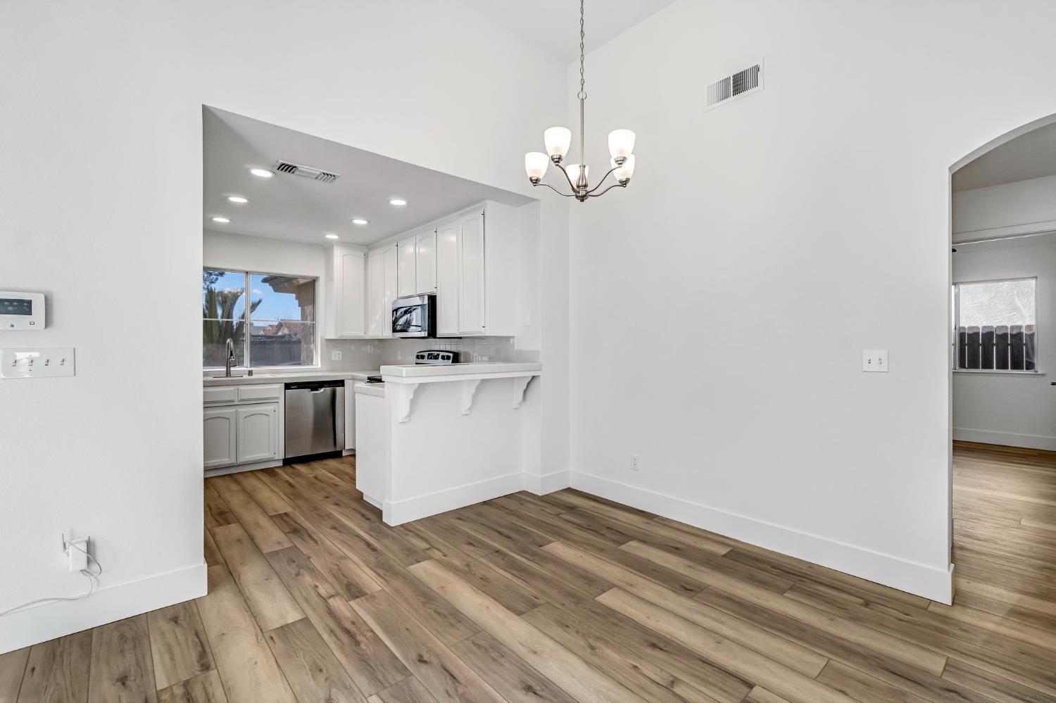 2270 N Brunswick Ave., Fresno, CA 93722