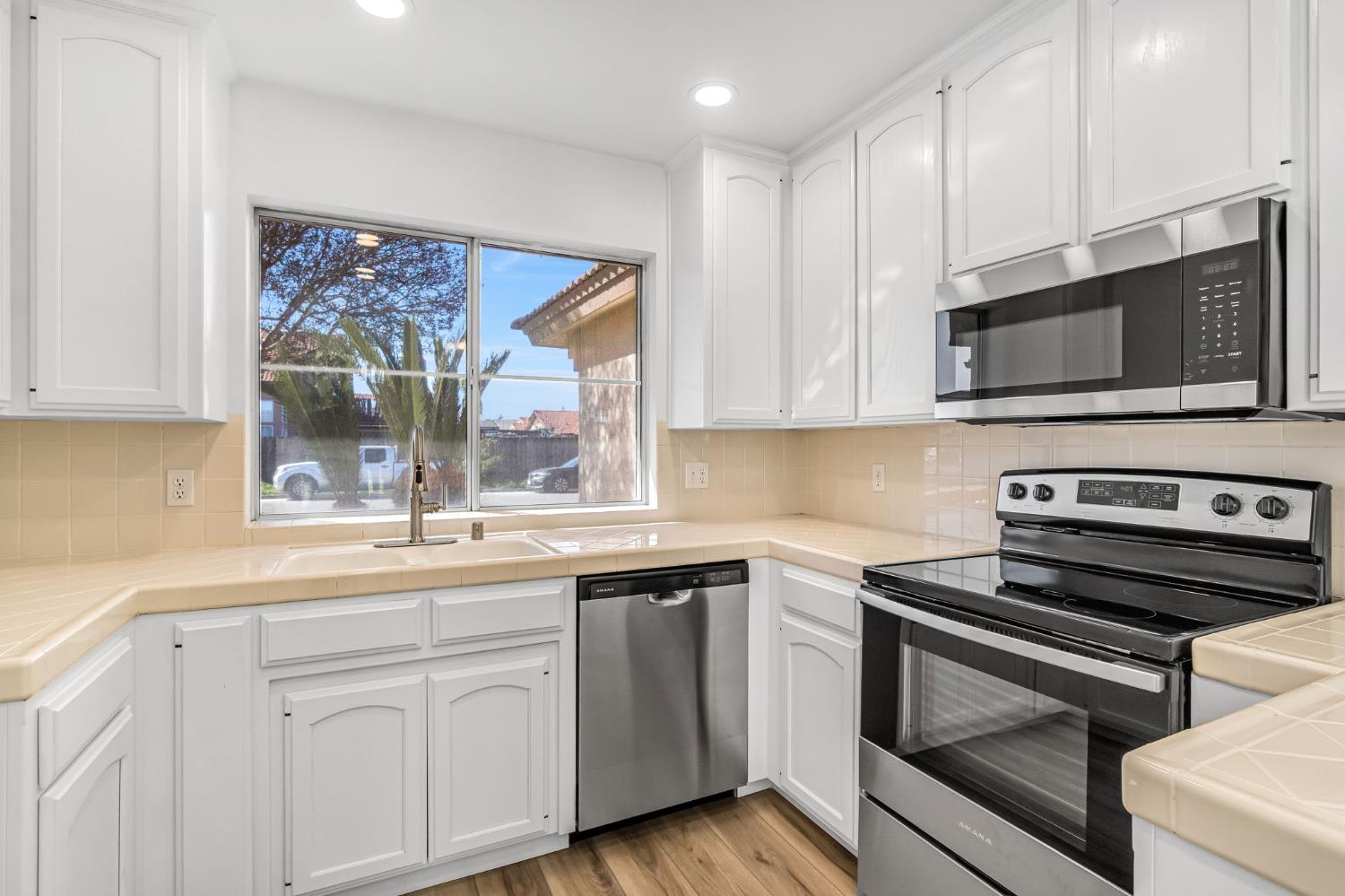 2270 N Brunswick Ave., Fresno, CA 93722