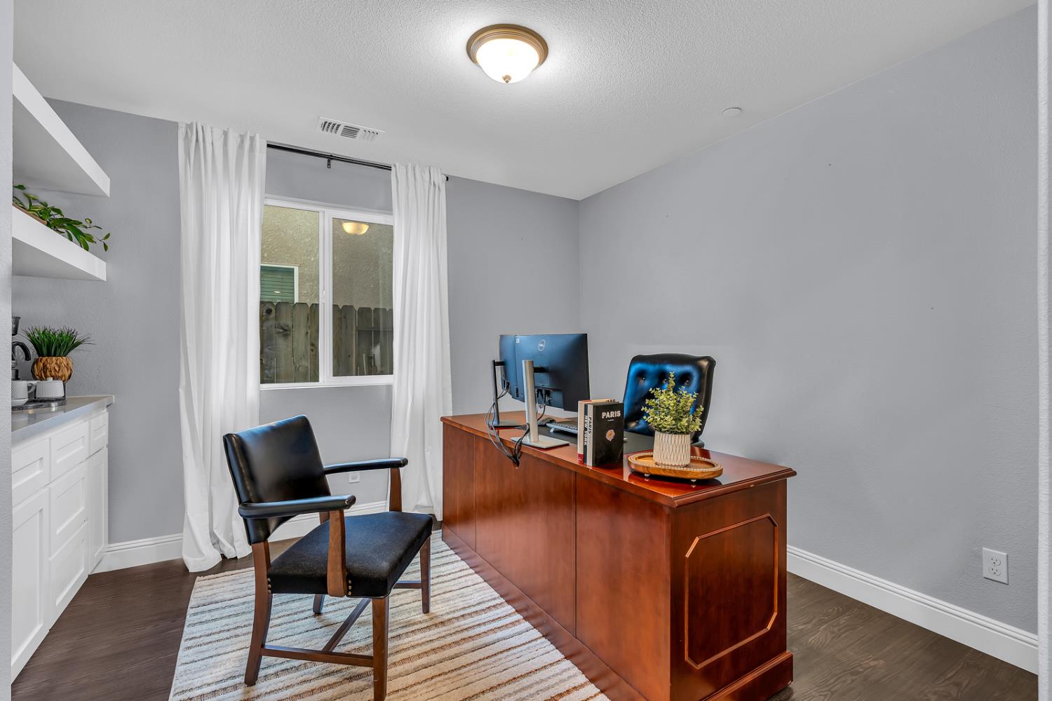 5447 Burns Avenue, Fresno, CA 93727