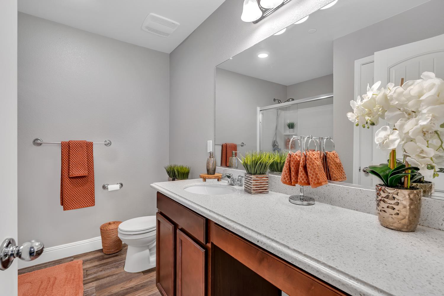 5447 Burns Avenue, Fresno, CA 93727