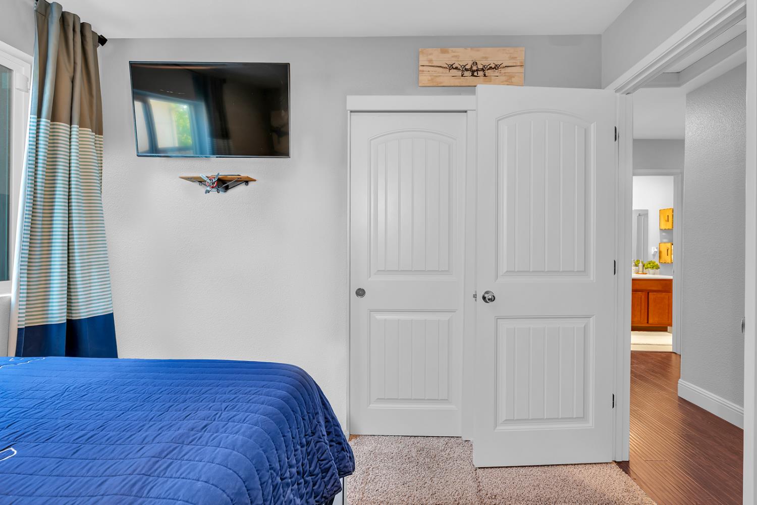 5447 Burns Avenue, Fresno, CA 93727