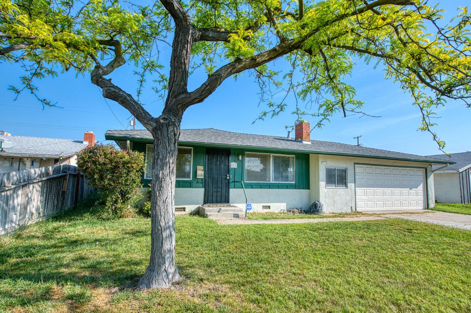 51 San Jose Ave, Clovis, CA 93612