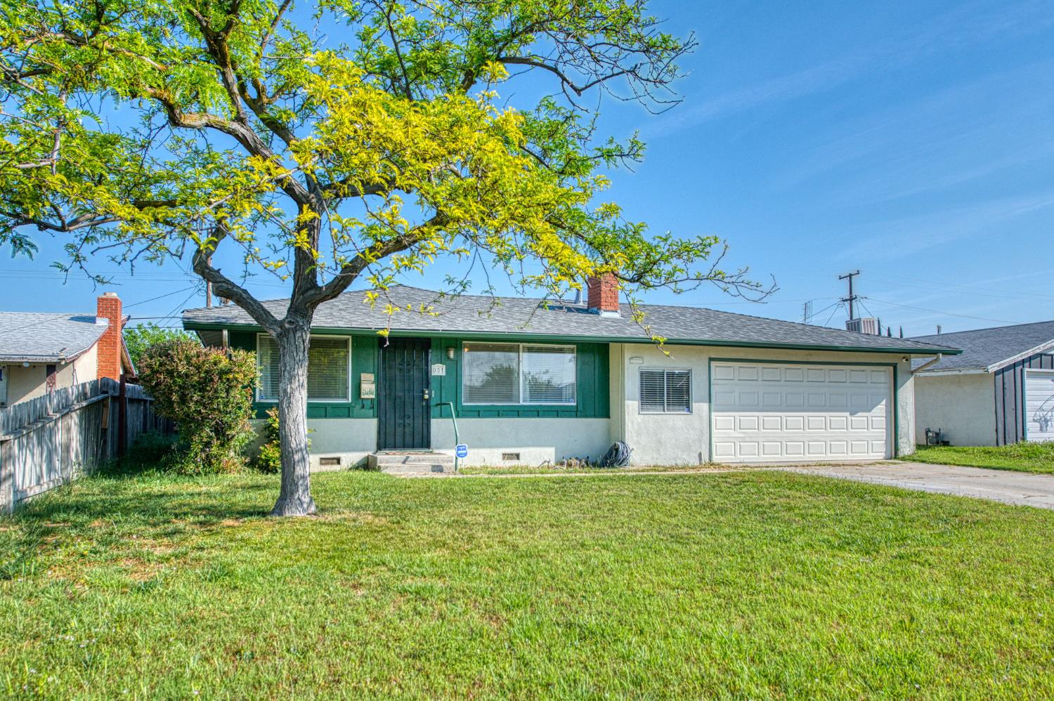 51 San Jose Ave, Clovis, CA 93612