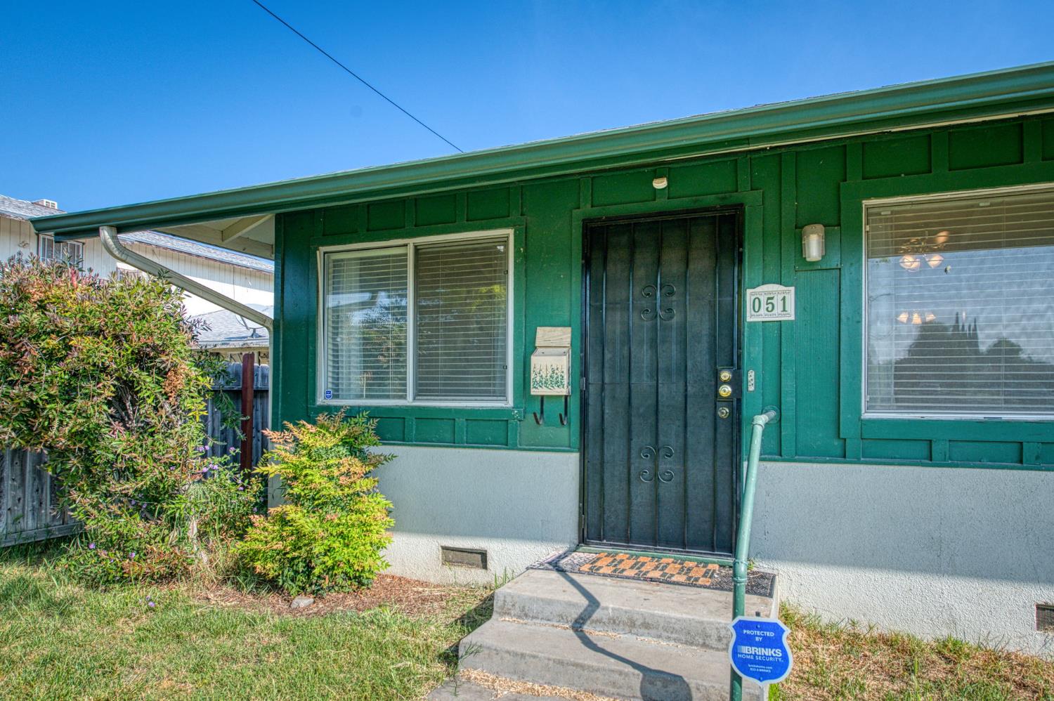 51 San Jose Ave, Clovis, CA 93612