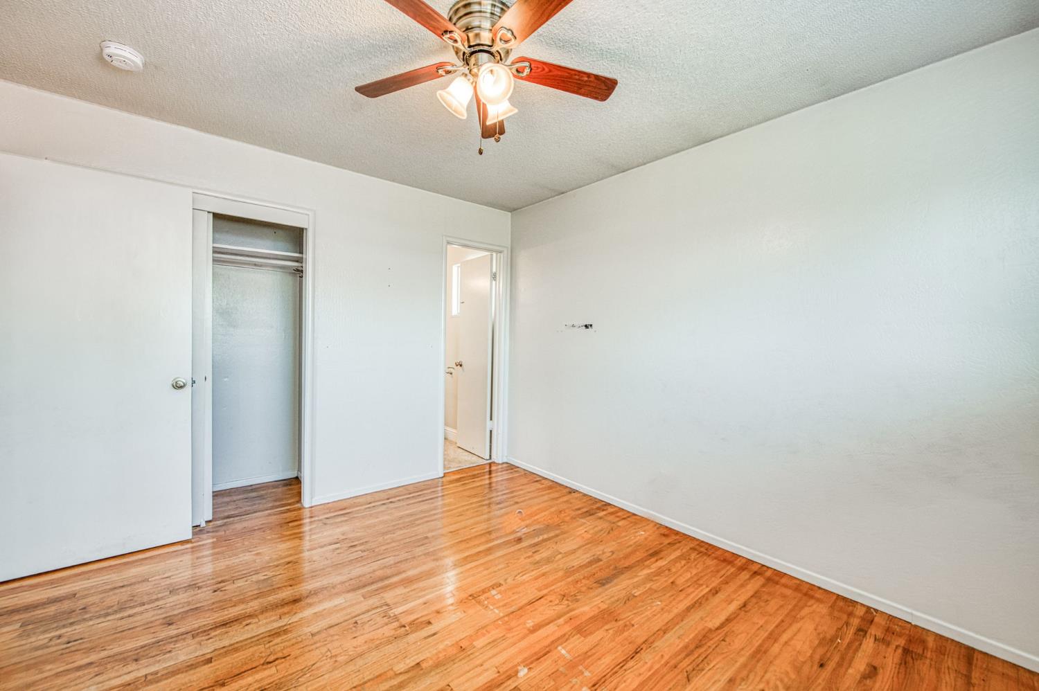 51 San Jose Ave, Clovis, CA 93612