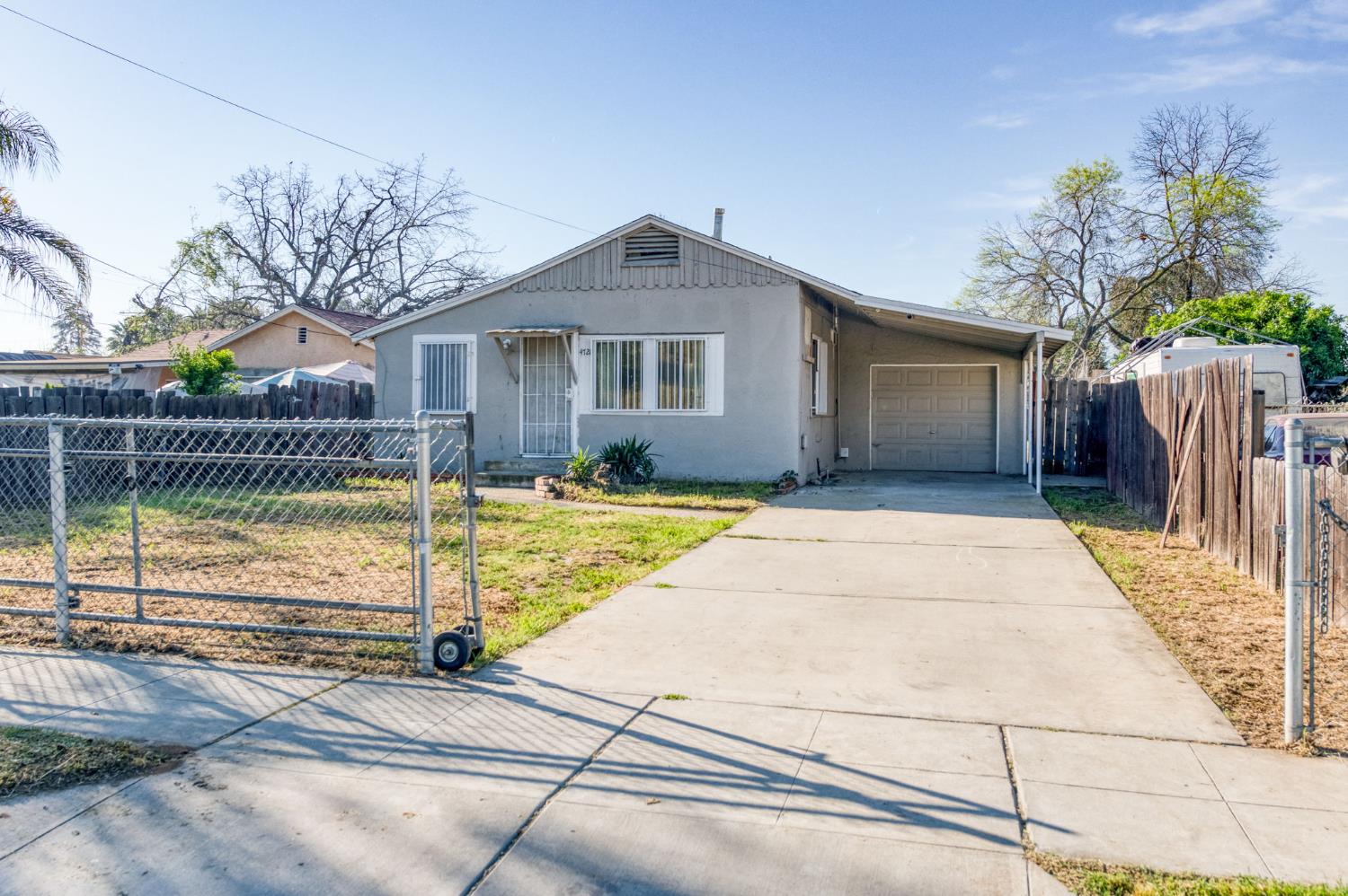 4728 E Harvey Ave, Fresno, CA 93702