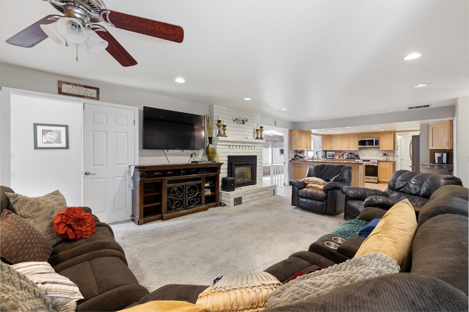 1233 Redwood, Selma, CA 93662