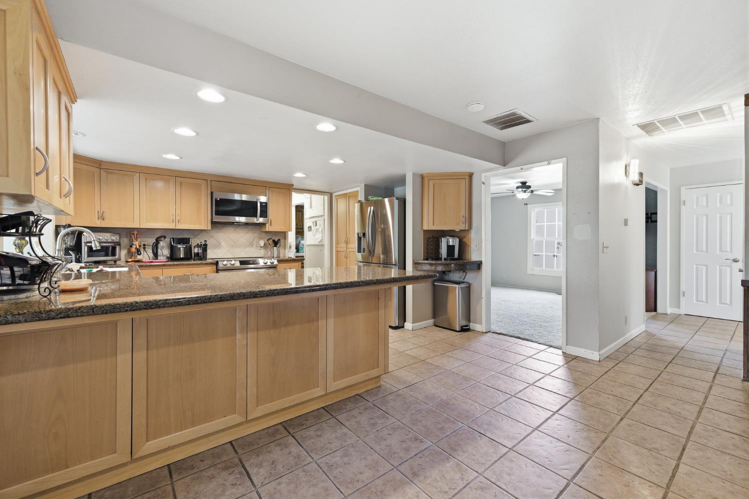 1233 Redwood, Selma, CA 93662